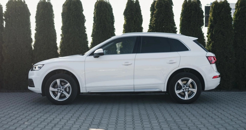 Audi Q5 cena 119990 przebieg: 136300, rok produkcji 2017 z Ozimek małe 742